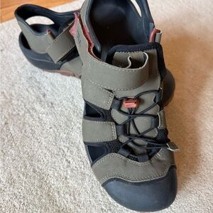 Teva Olive and Black Sandals